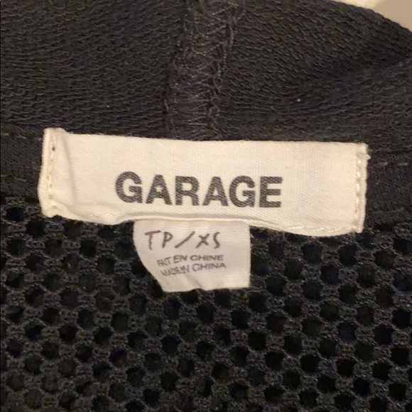 Black hoodie, half mesh arms - Picture 2 of 4